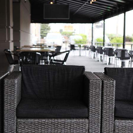 Holiday Inn Chicago/Oak Brook By Ihg Oakbrook Terrace Extérieur photo