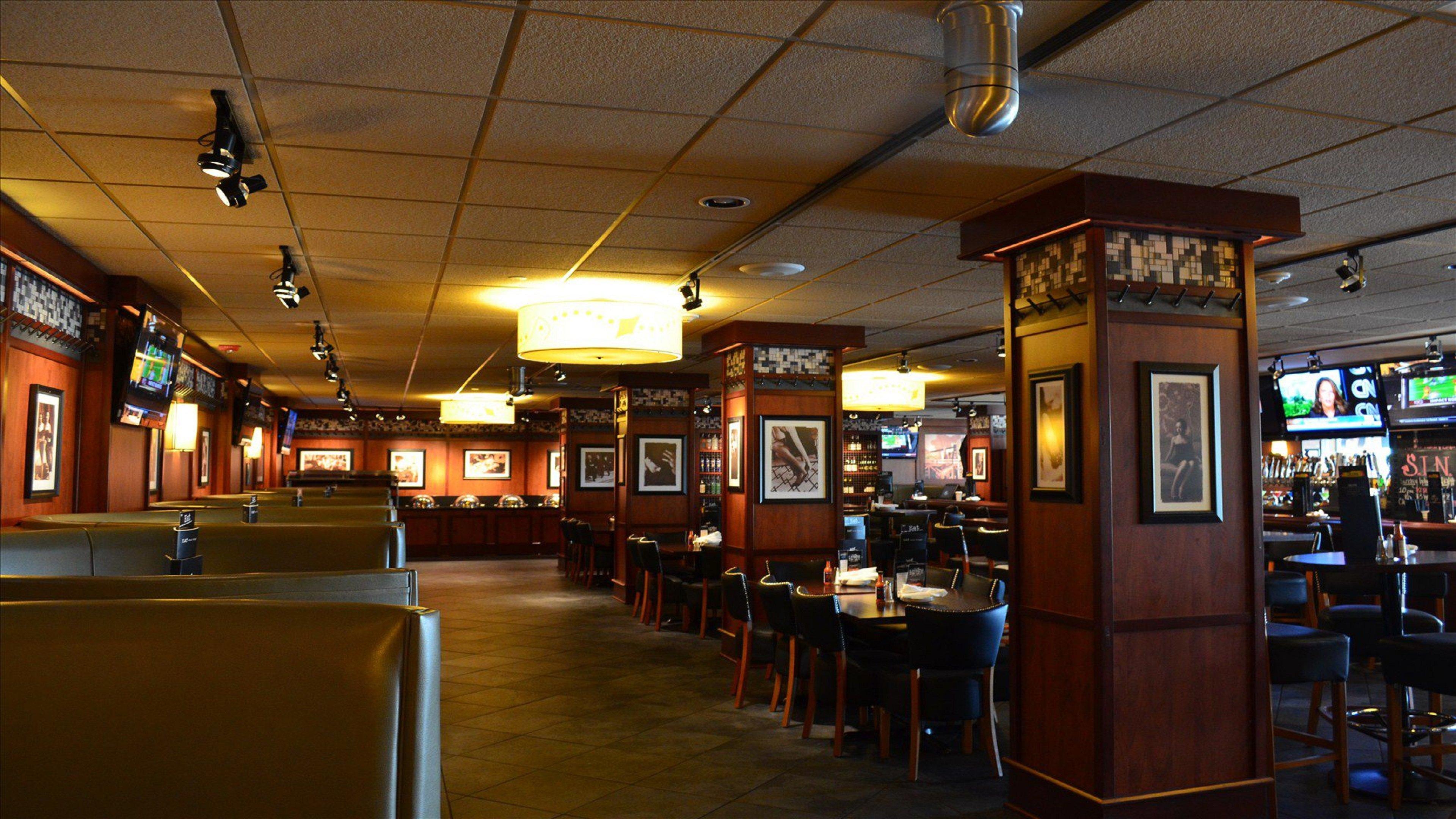Holiday Inn Chicago/Oak Brook By Ihg Oakbrook Terrace Restaurant photo