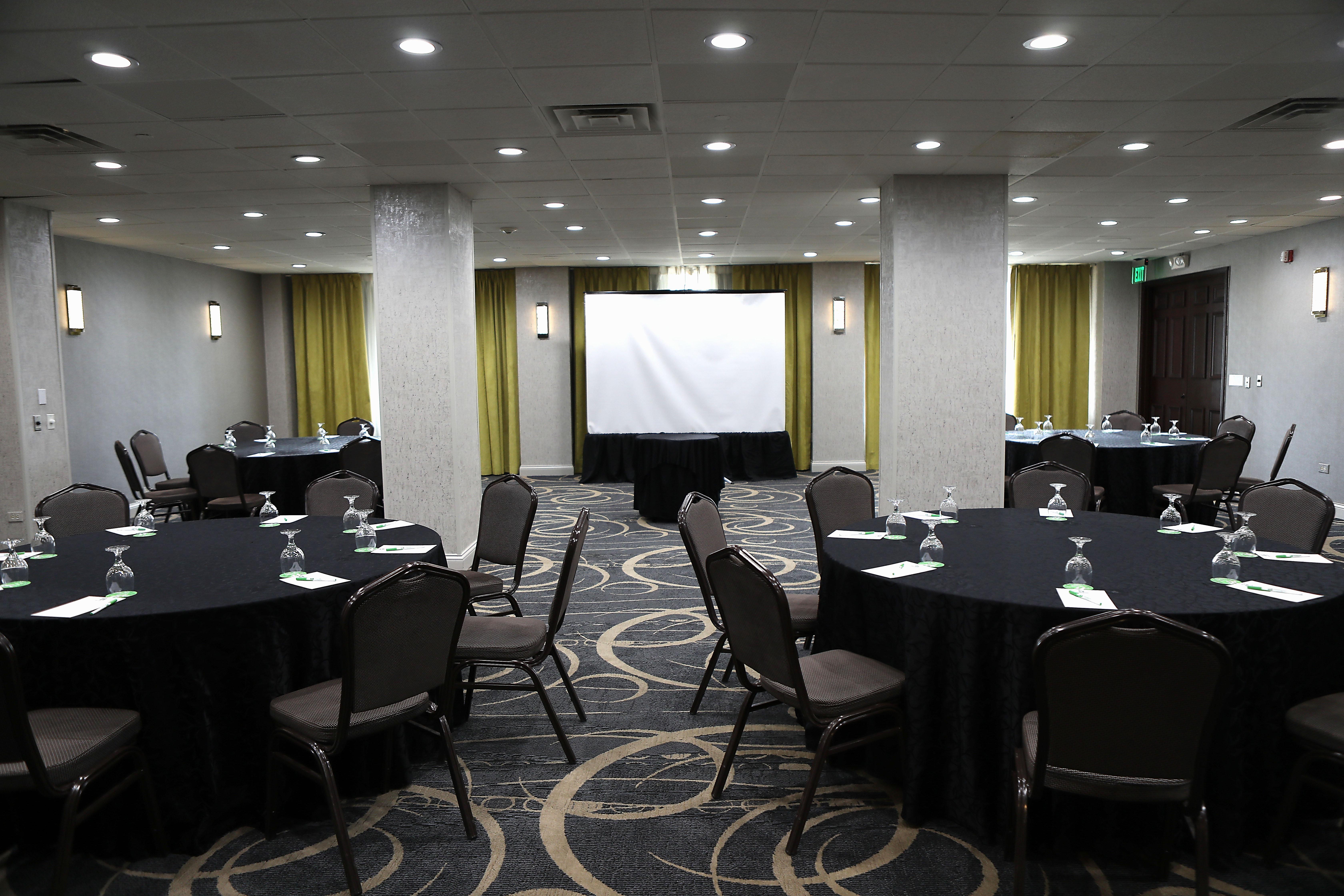 Holiday Inn Chicago/Oak Brook By Ihg Oakbrook Terrace Extérieur photo