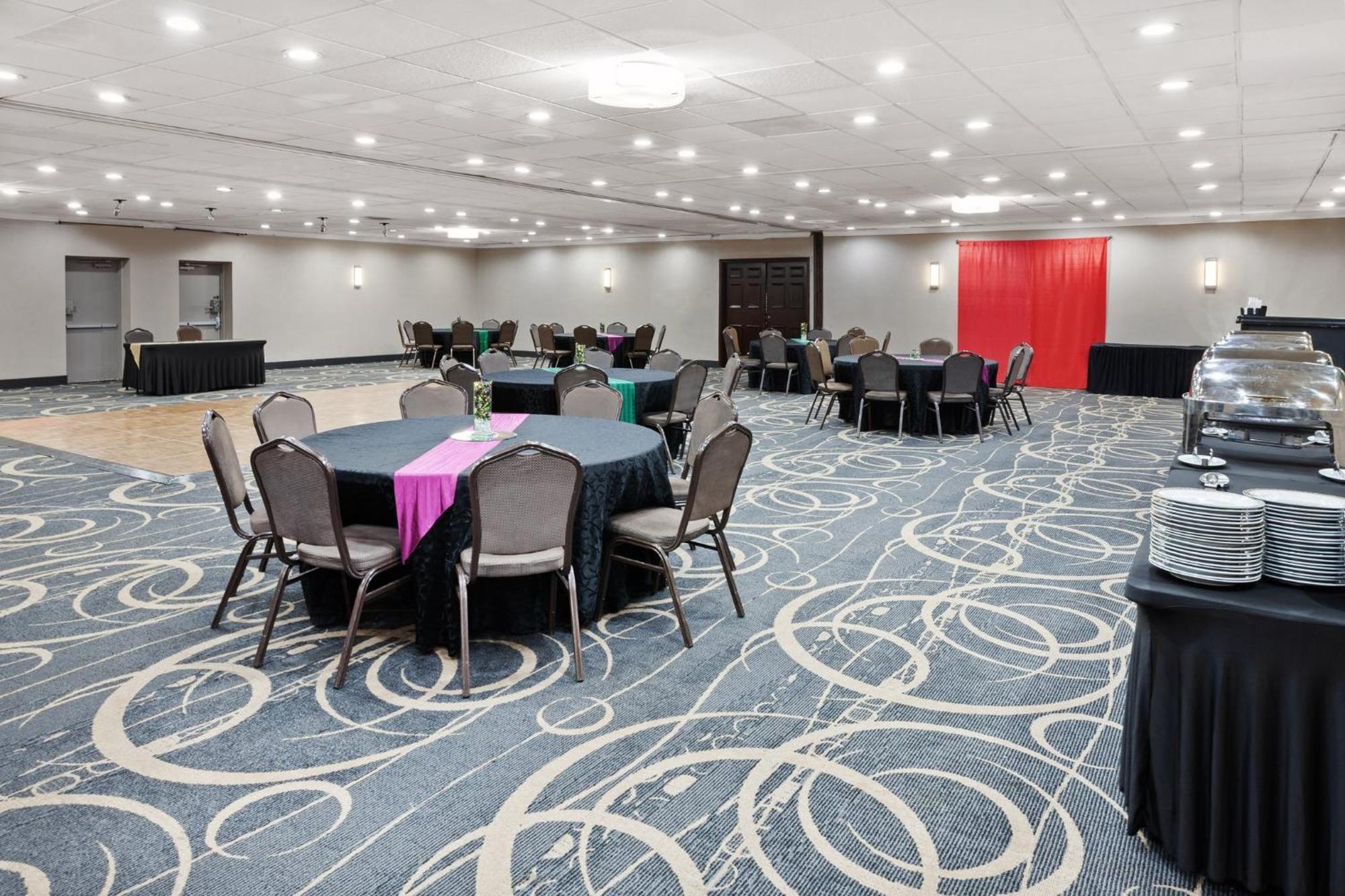 Holiday Inn Chicago/Oak Brook By Ihg Oakbrook Terrace Extérieur photo