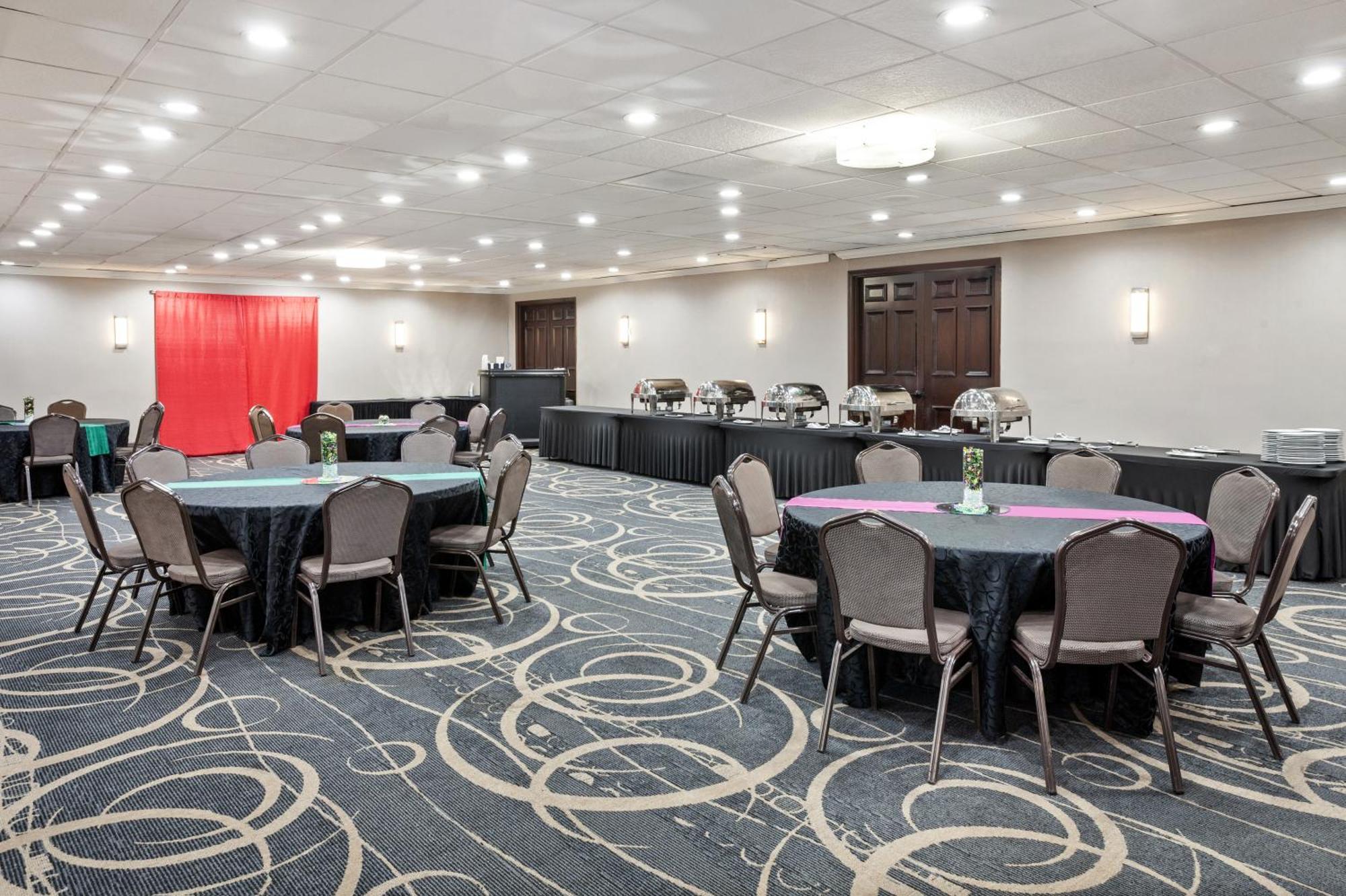 Holiday Inn Chicago/Oak Brook By Ihg Oakbrook Terrace Extérieur photo