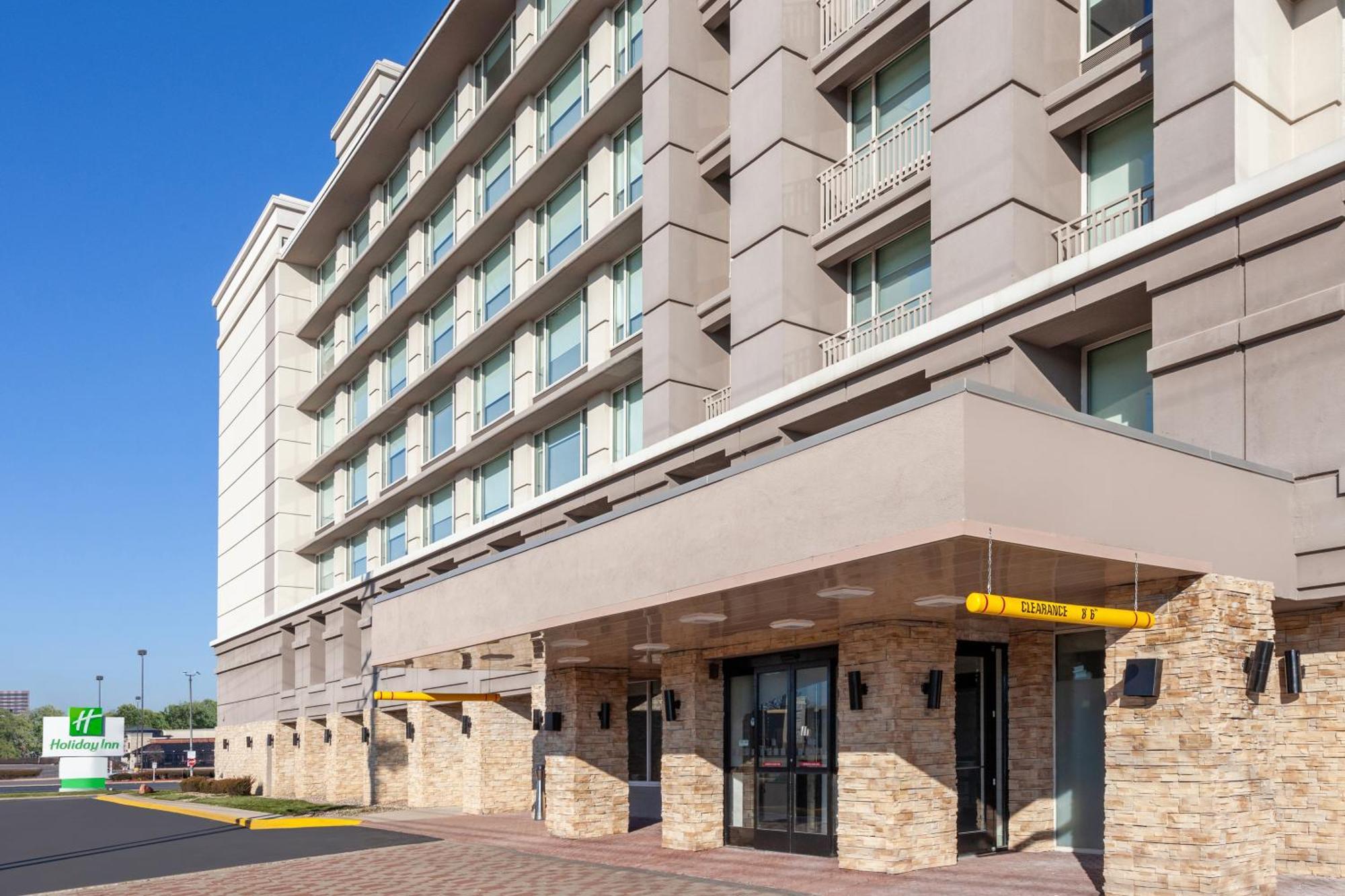 Holiday Inn Chicago/Oak Brook By Ihg Oakbrook Terrace Extérieur photo